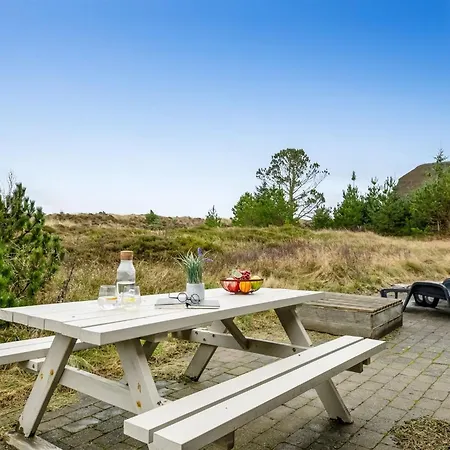 Andrine - 700m From The Sea By Interhome