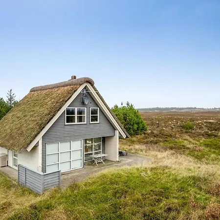Andrine - 700m From The Sea By Interhome *