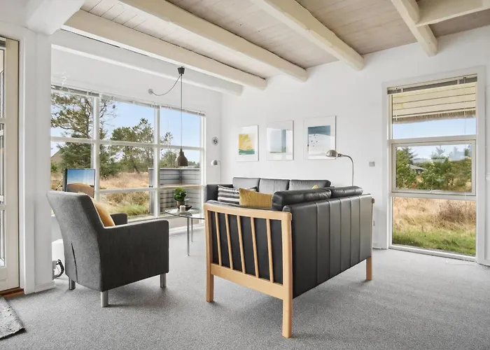 Andrine - 700m From The Sea By Interhome Дом отдыха