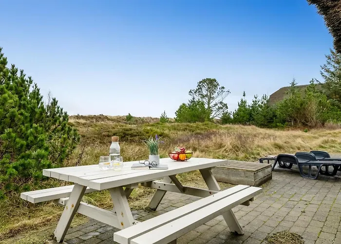 Andrine - 700m From The Sea By Interhome